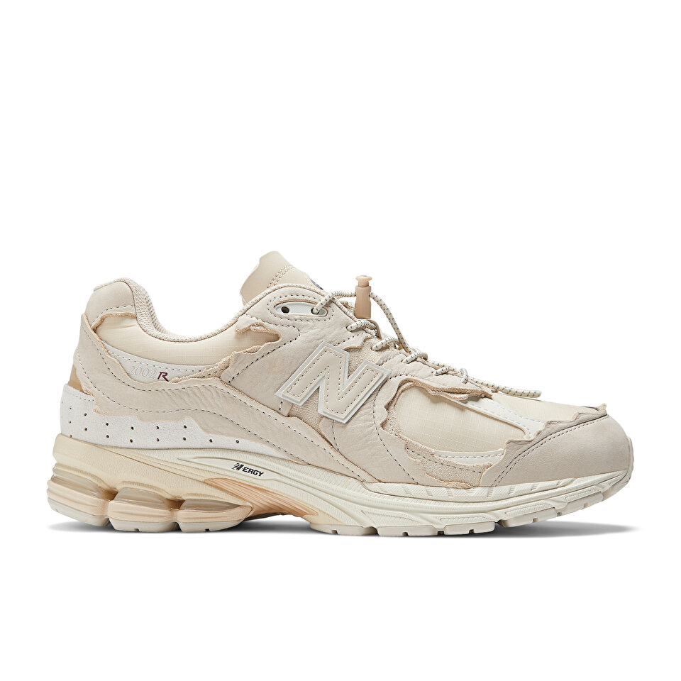 靴 New Balance M2002RID BEIGE New Balance 2002R M2002RID