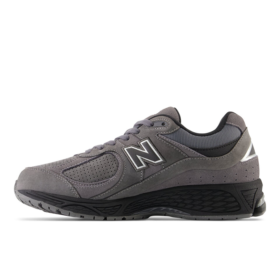 New Balance 2002R