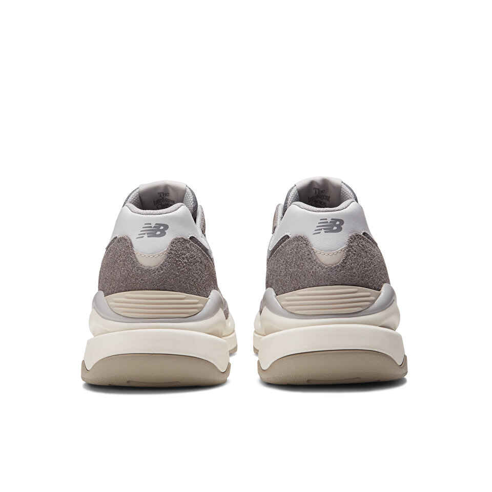 New Balance 5740