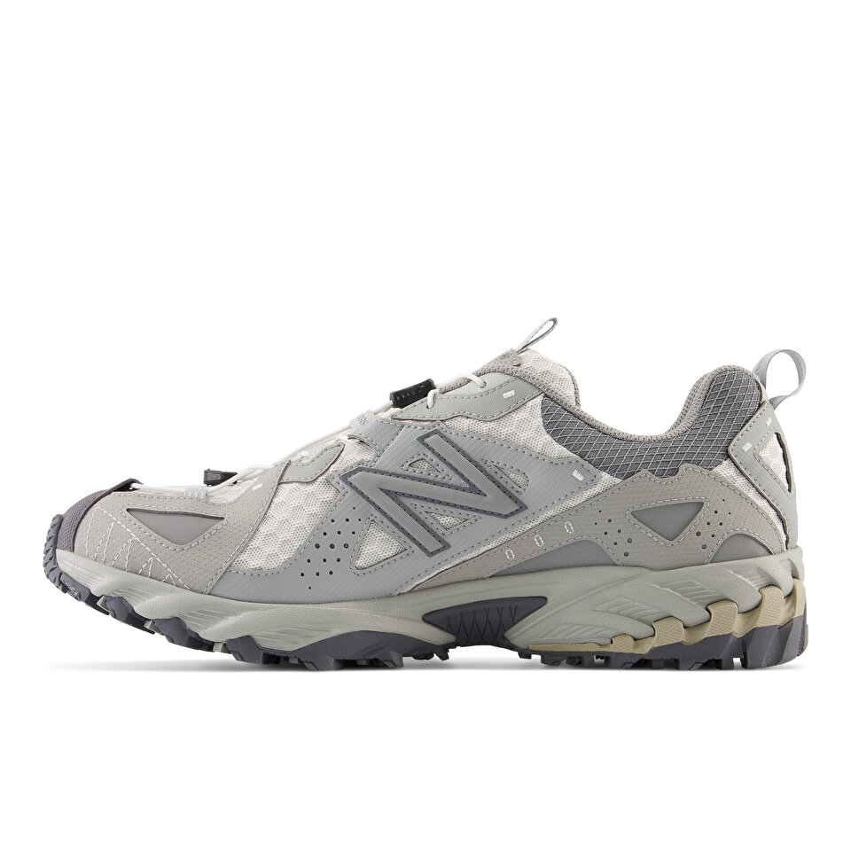 New Balance 610