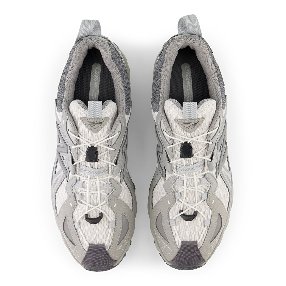 New Balance 610